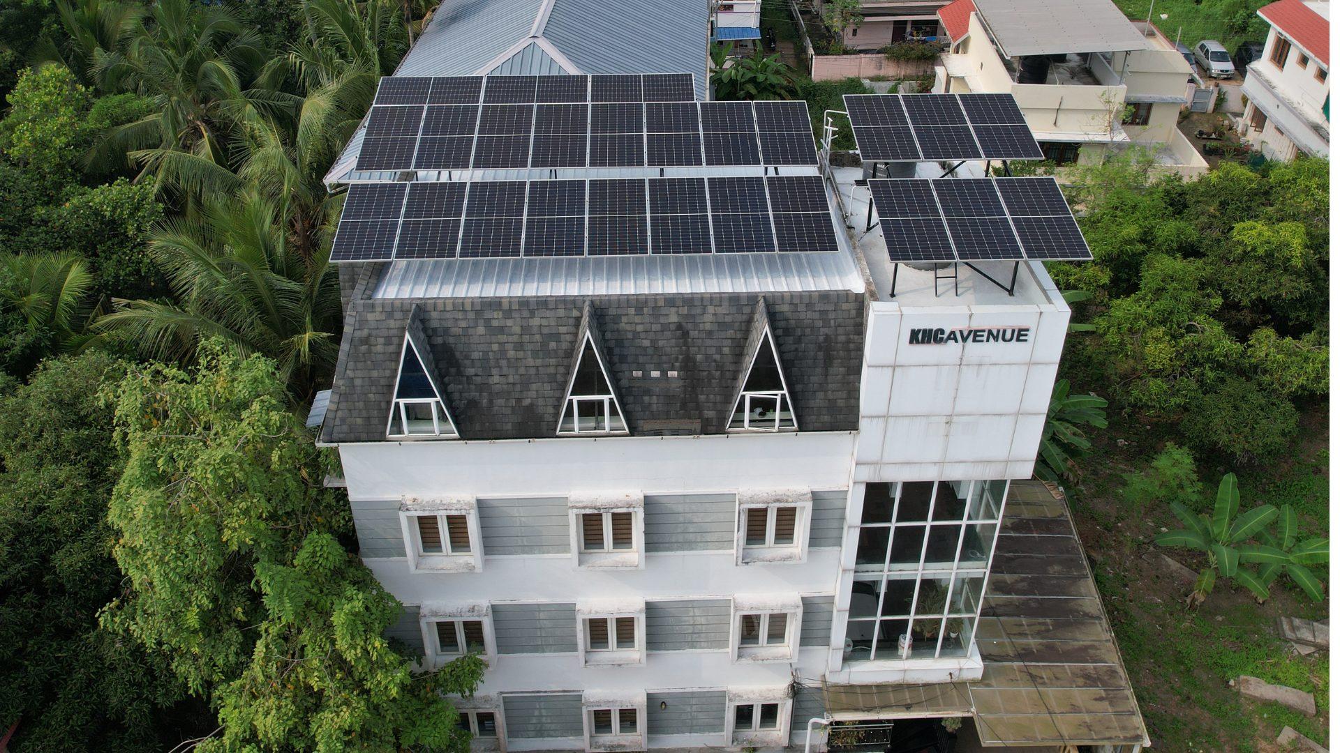 A 15 kWp SEDNA plant on a multi-storey roof, from the air